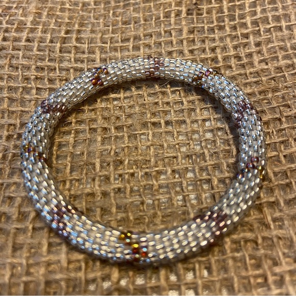 Sashka glass beaded bracelet - Picture 3 of 4